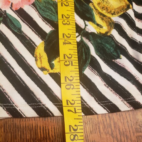 Investment II Essentials Lemon & Floral Striped Top - Picture 6 of 6